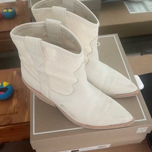 Dolce vita boots